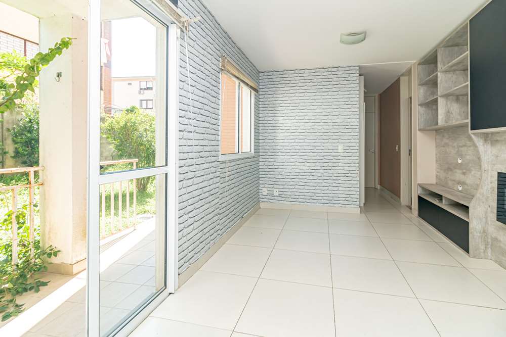 Apartamento à venda com 3 quartos, 85m² - Foto 2