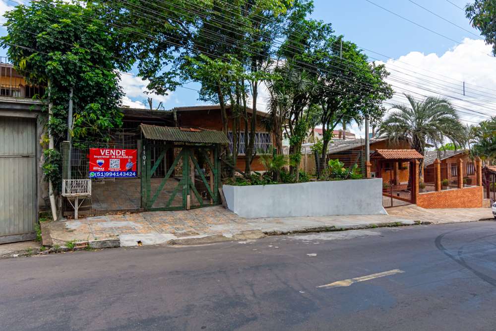 Casa à venda com 3 quartos, 360m² - Foto 2