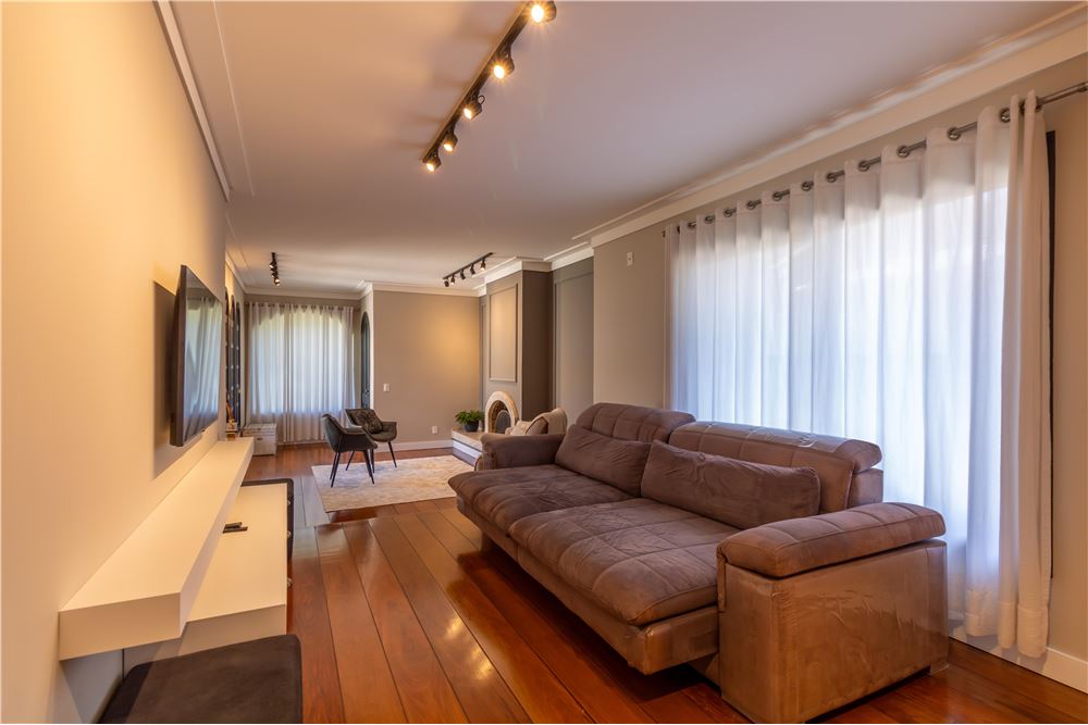 Casa à venda com 4 quartos, 223m² - Foto 10