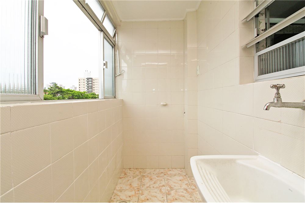 Apartamento à venda com 2 quartos, 58m² - Foto 19