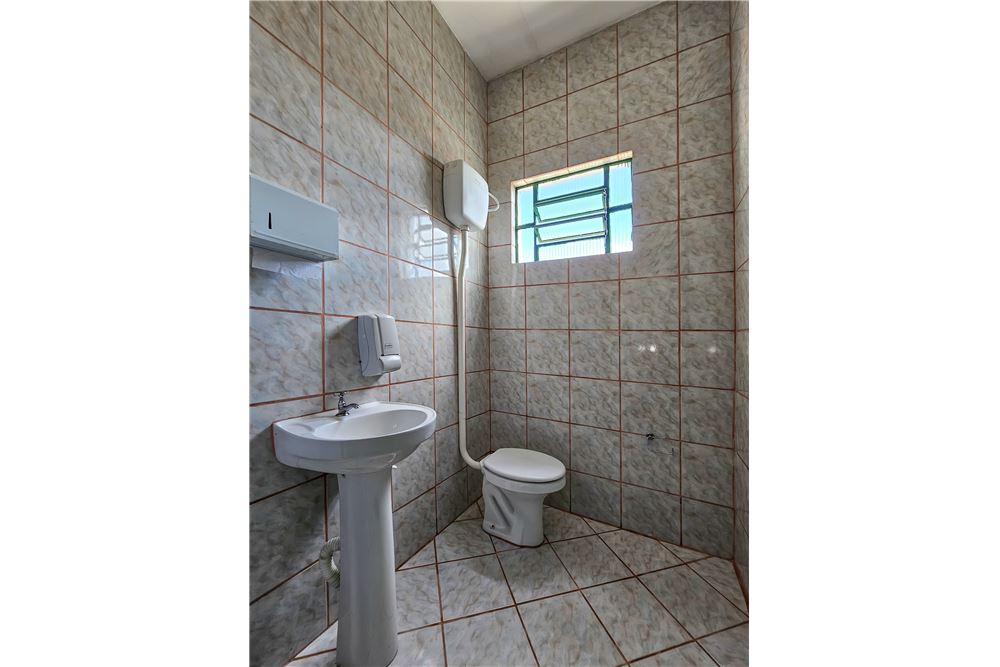 Casa à venda com 6 quartos, 250m² - Foto 13