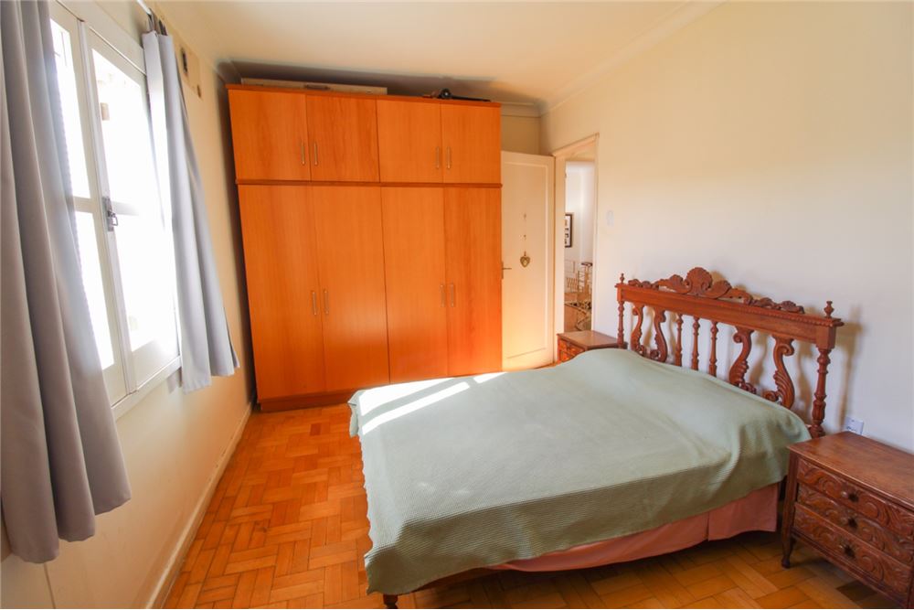 Casa à venda com 3 quartos, 298m² - Foto 18