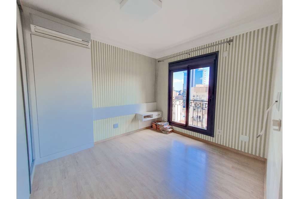 Apartamento à venda com 4 quartos, 220m² - Foto 18