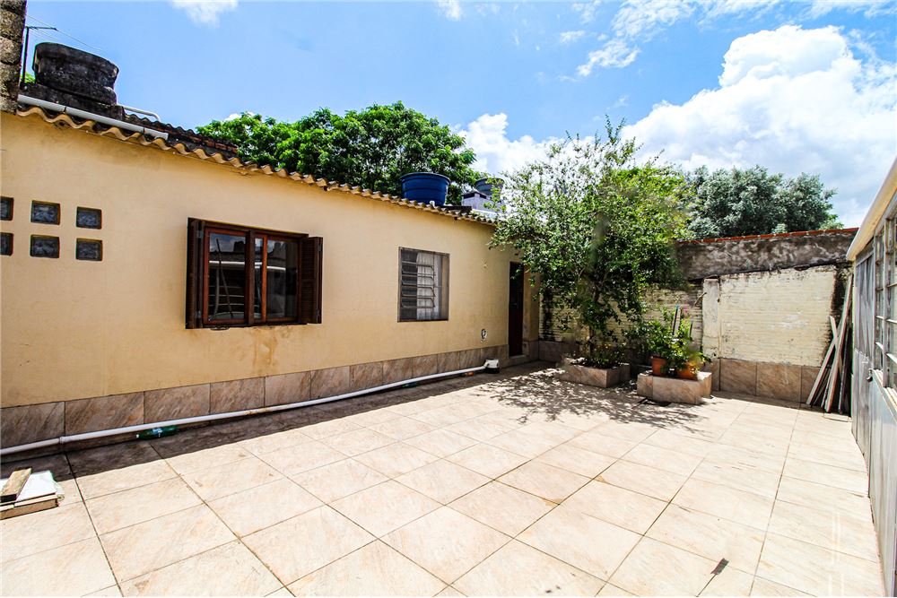 Casa à venda com 3 quartos, 231m² - Foto 12