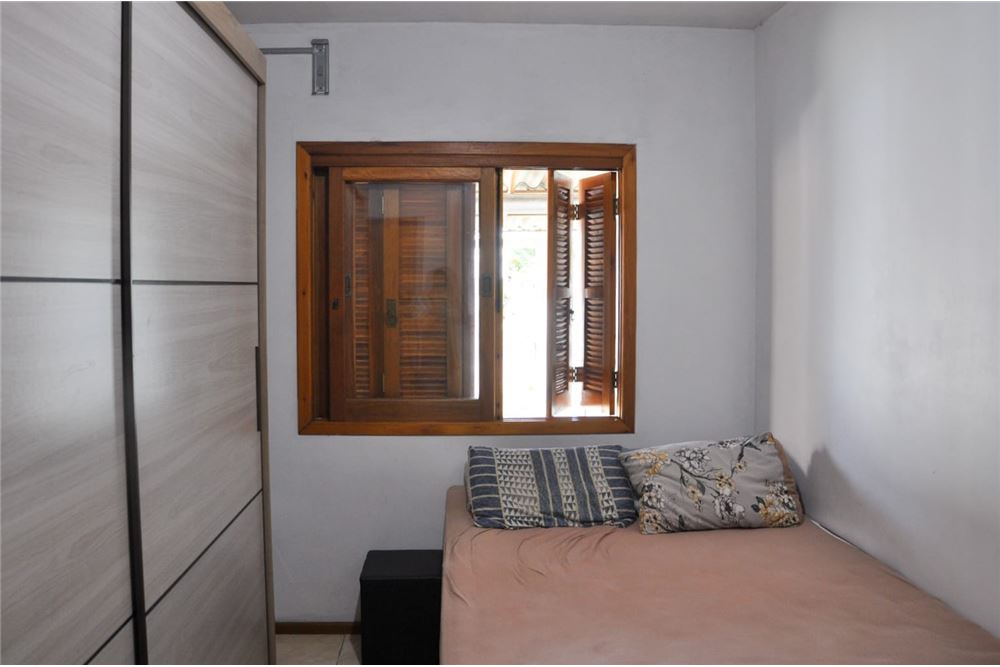 Casa à venda com 2 quartos, 150m² - Foto 9