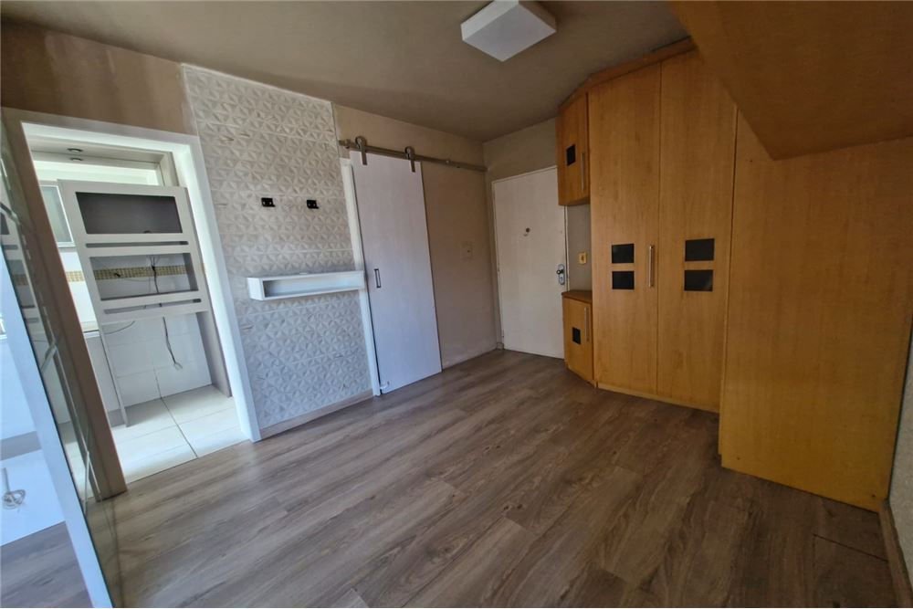 Apartamento à venda com 1 quarto, 41m² - Foto 11