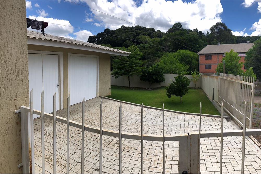 Casa à venda com 3 quartos, 184m² - Foto 2