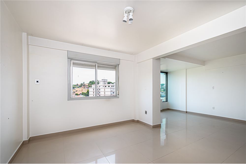 Apartamento à venda com 3 quartos, 136m² - Foto 4