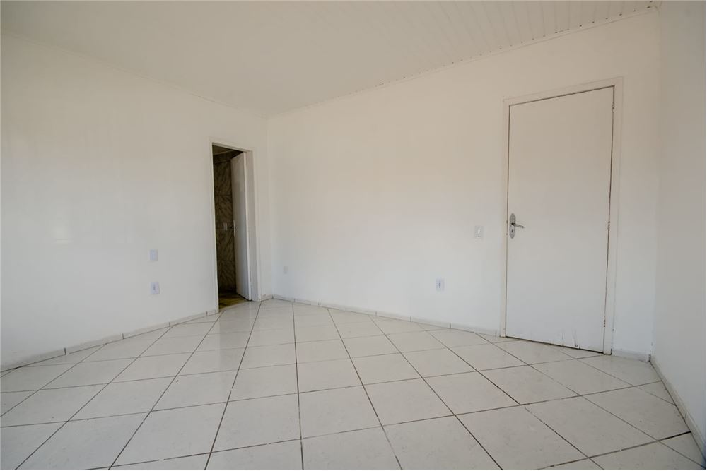 Casa à venda com 3 quartos, 240m² - Foto 9