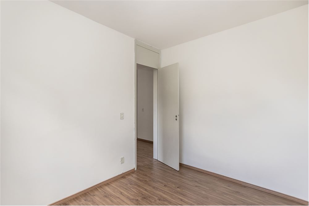 Apartamento à venda com 3 quartos, 65m² - Foto 12