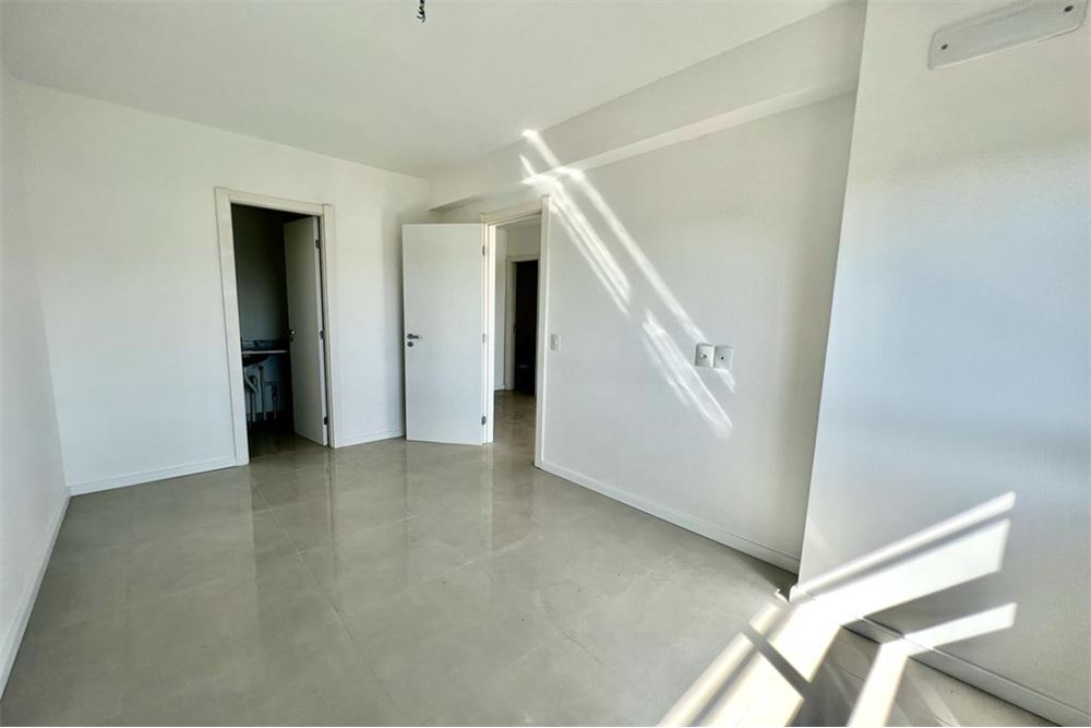 Apartamento à venda com 1 quarto, 62m² - Foto 18