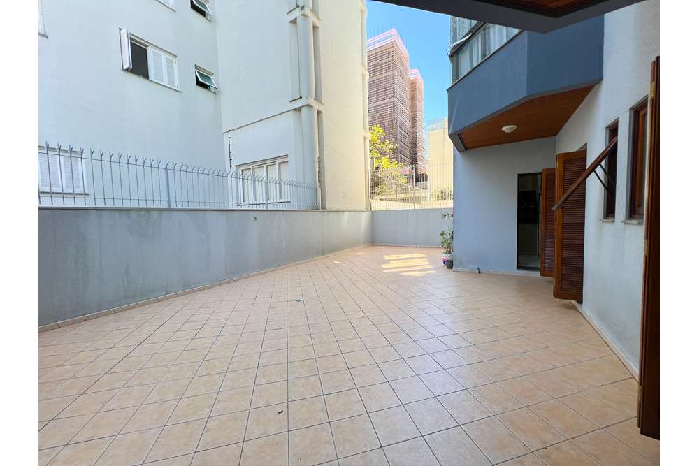 Apartamento à venda com 3 quartos, 227m² - Foto 14