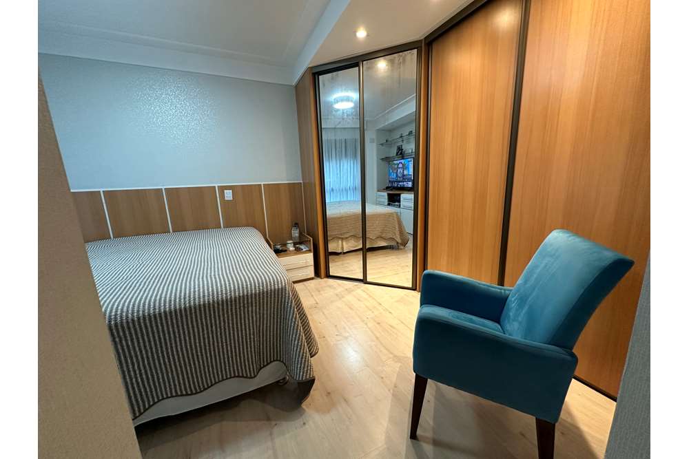 Apartamento à venda com 3 quartos, 131m² - Foto 8