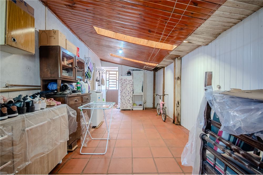 Casa à venda com 2 quartos, 300m² - Foto 16