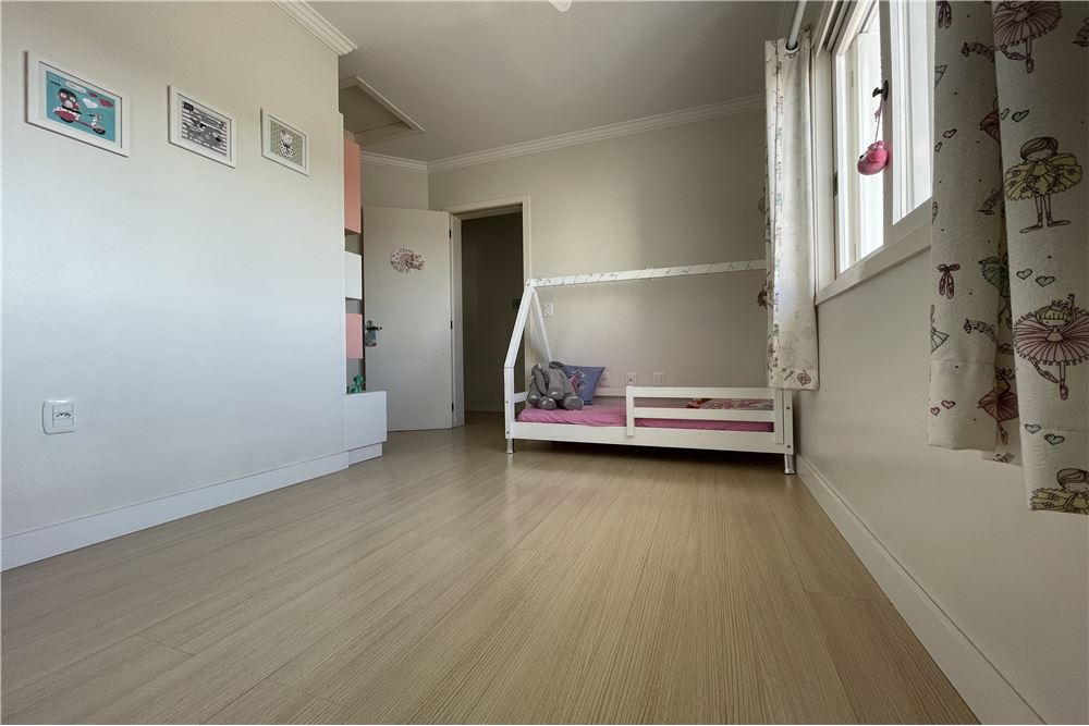 Casa à venda com 1 quarto, 126m² - Foto 10