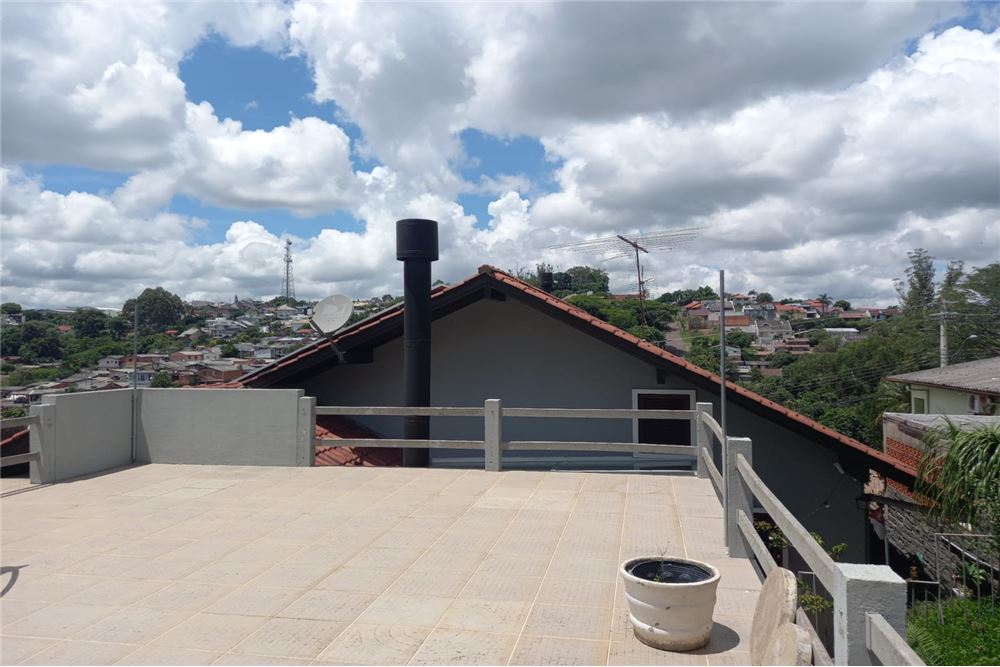 Casa à venda com 3 quartos, 248m² - Foto 6