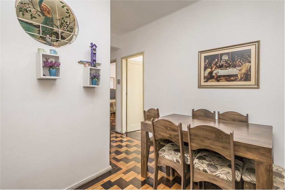 Apartamento à venda com 2 quartos, 81m² - Foto 1