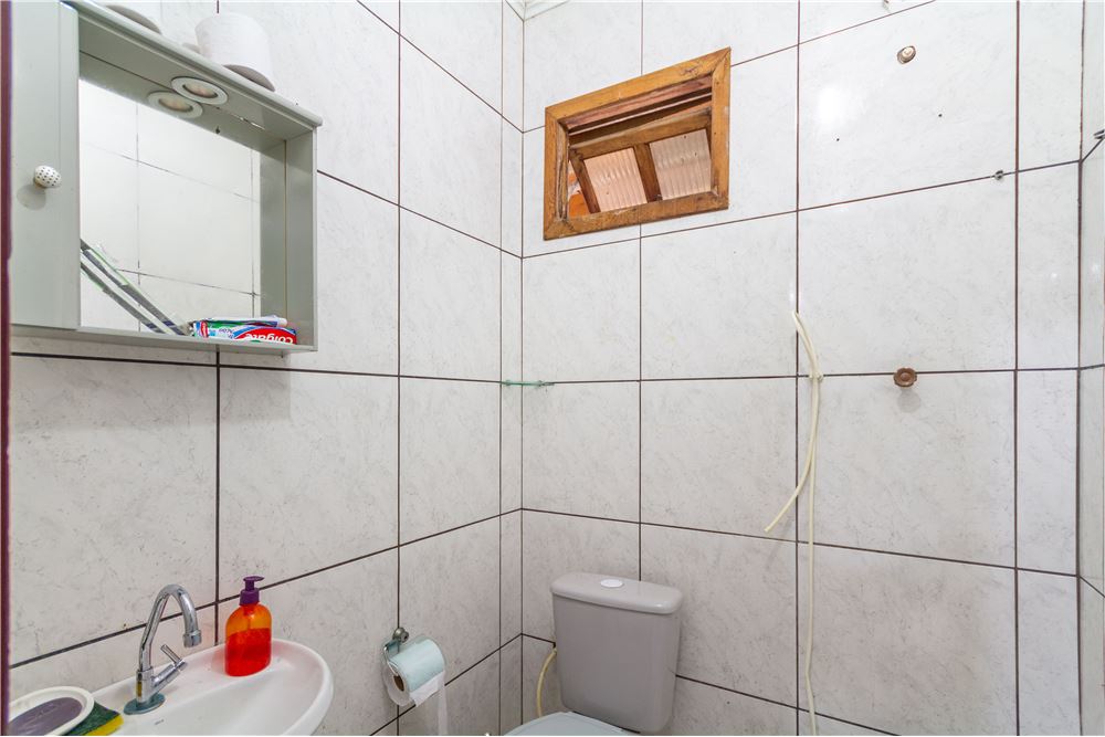 Casa à venda com 1 quarto, 100m² - Foto 12