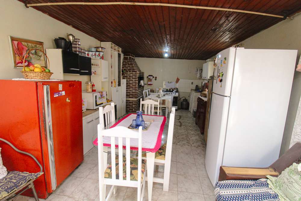 Casa à venda com 2 quartos, 150m² - Foto 6