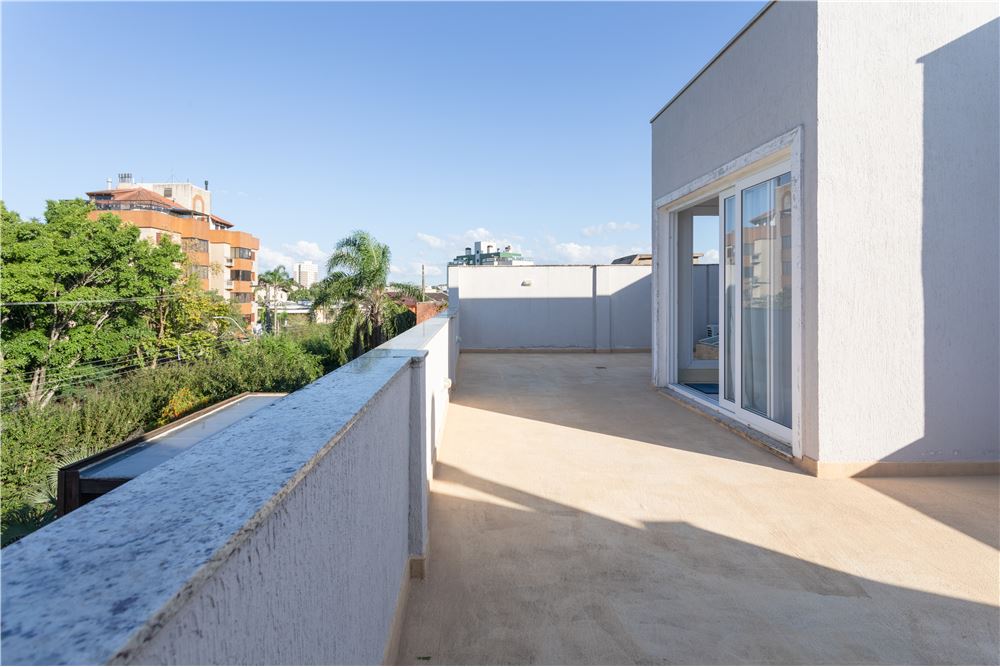 Casa à venda com 5 quartos, 550m² - Foto 16