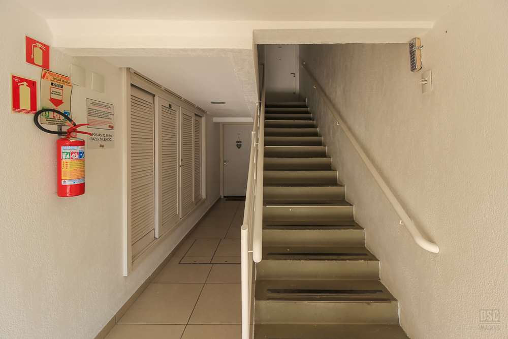 Apartamento à venda com 3 quartos, 57m² - Foto 2