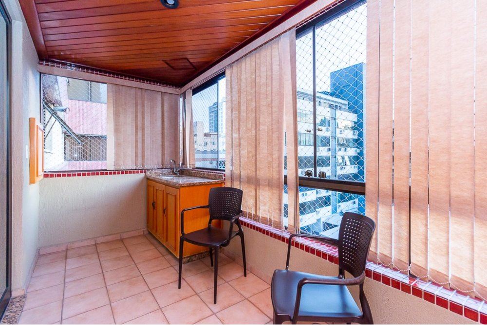 Apartamento à venda com 3 quartos, 123m² - Foto 7