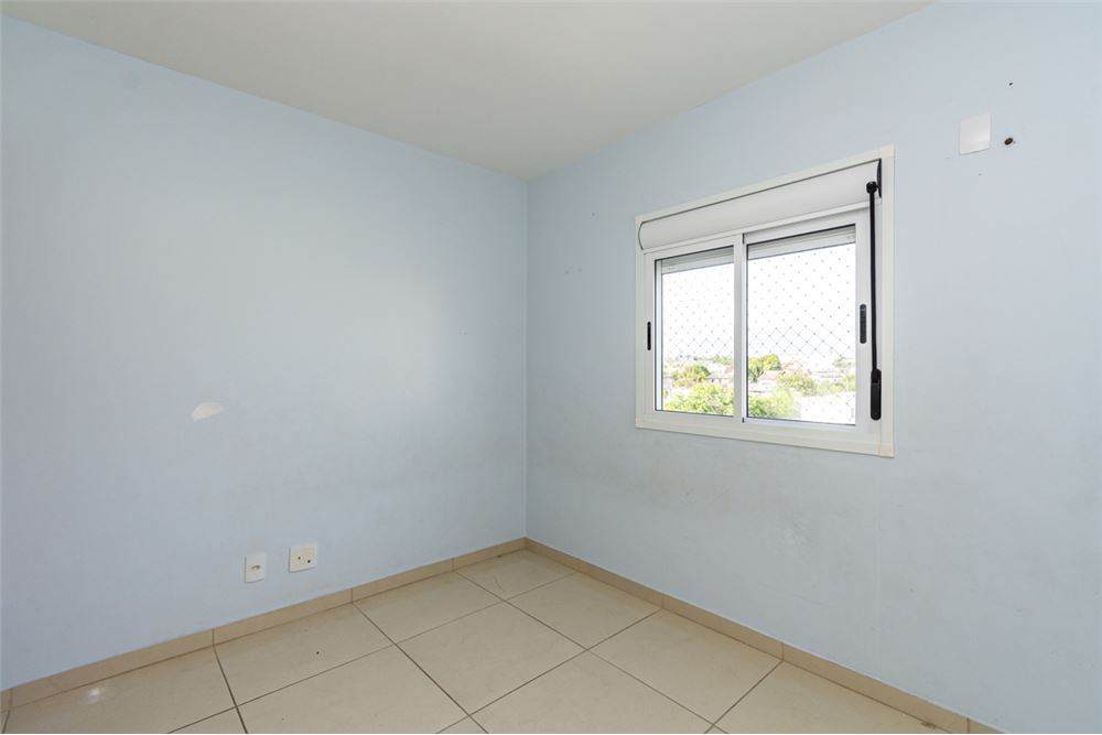 Apartamento à venda com 2 quartos, 77m² - Foto 2