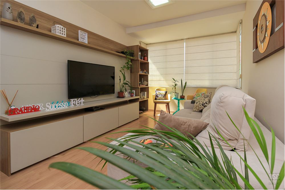 Apartamento à venda com 2 quartos, 80m² - Foto 2