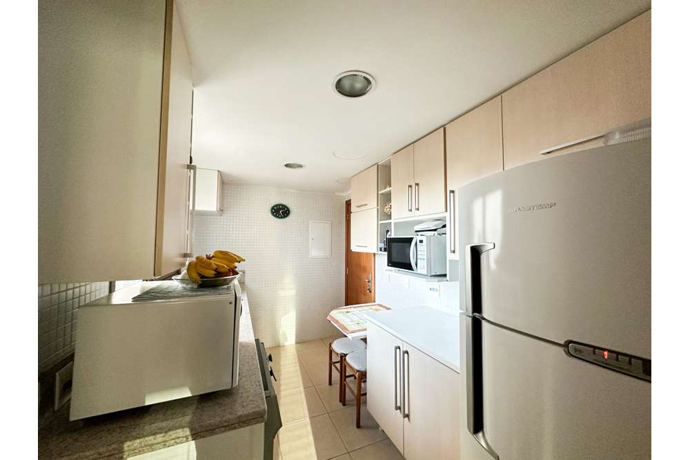 Apartamento à venda com 3 quartos, 120m² - Foto 9