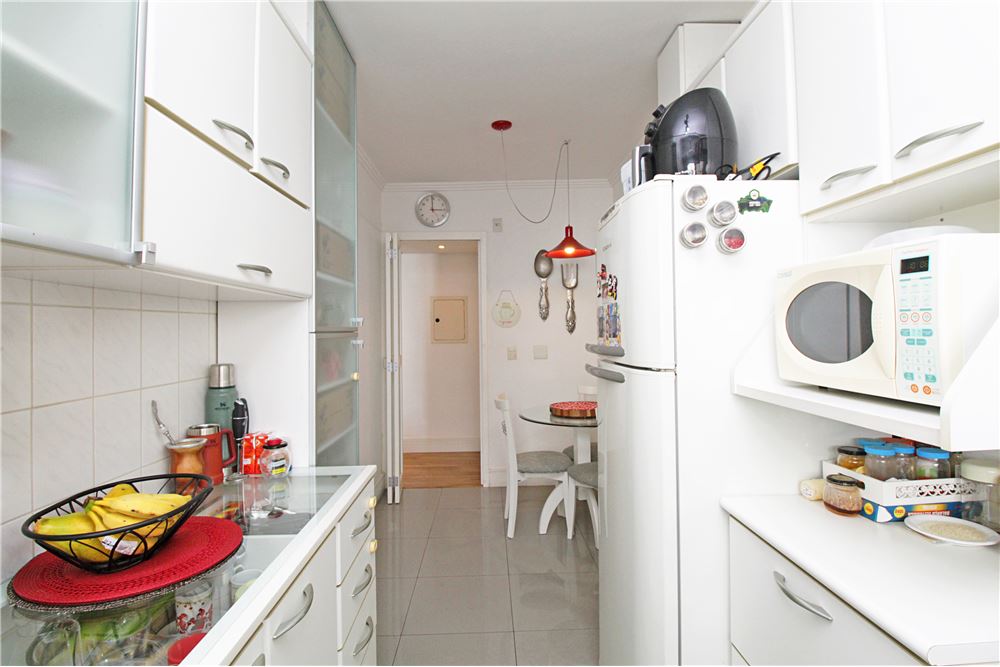 Apartamento à venda com 2 quartos, 77m² - Foto 24