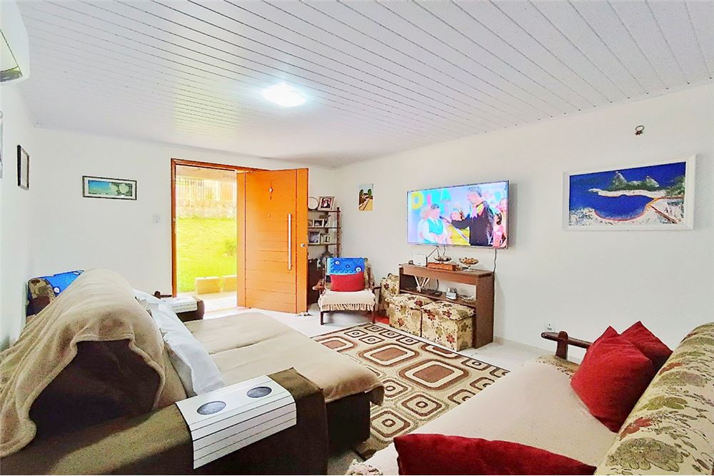 Casa à venda com 3 quartos, 360m² - Foto 2