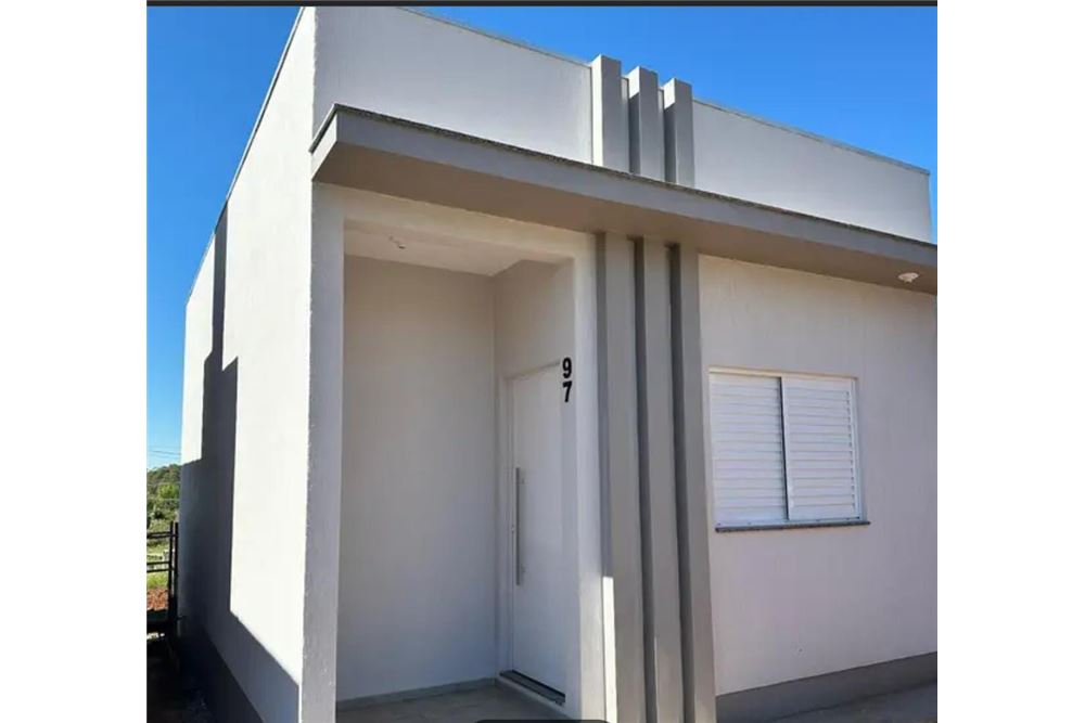 Casa à venda com 2 quartos, 659m² - Foto 2