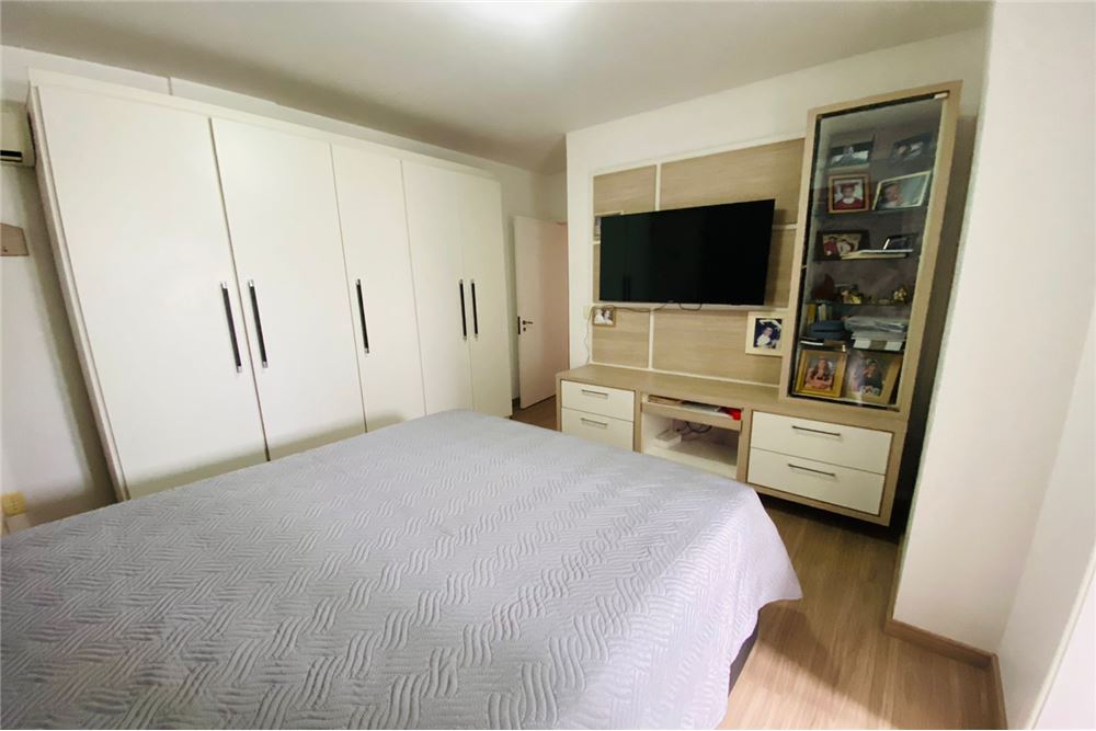 Apartamento à venda com 2 quartos, 97m² - Foto 11