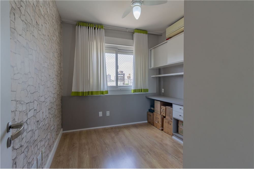 Apartamento à venda com 3 quartos, 156m² - Foto 18