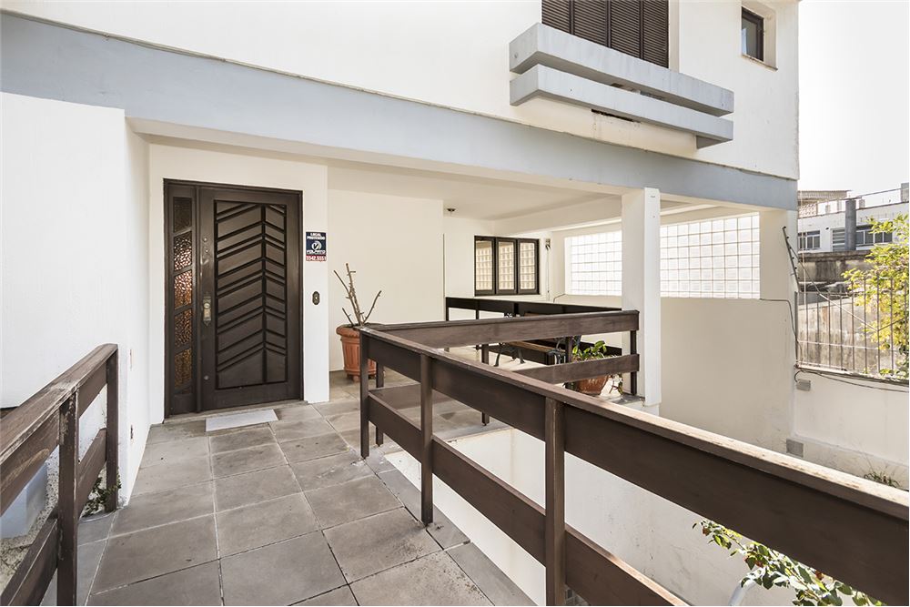 Casa à venda com 5 quartos, 650m² - Foto 2