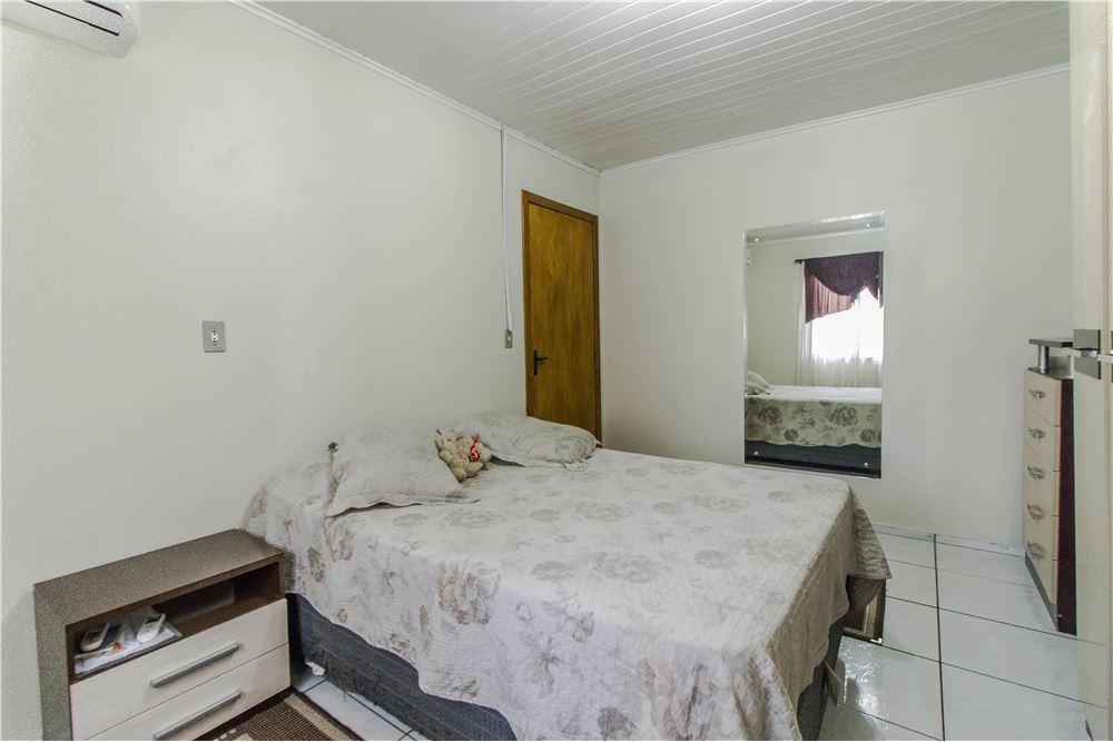 Casa à venda com 2 quartos, 250m² - Foto 14