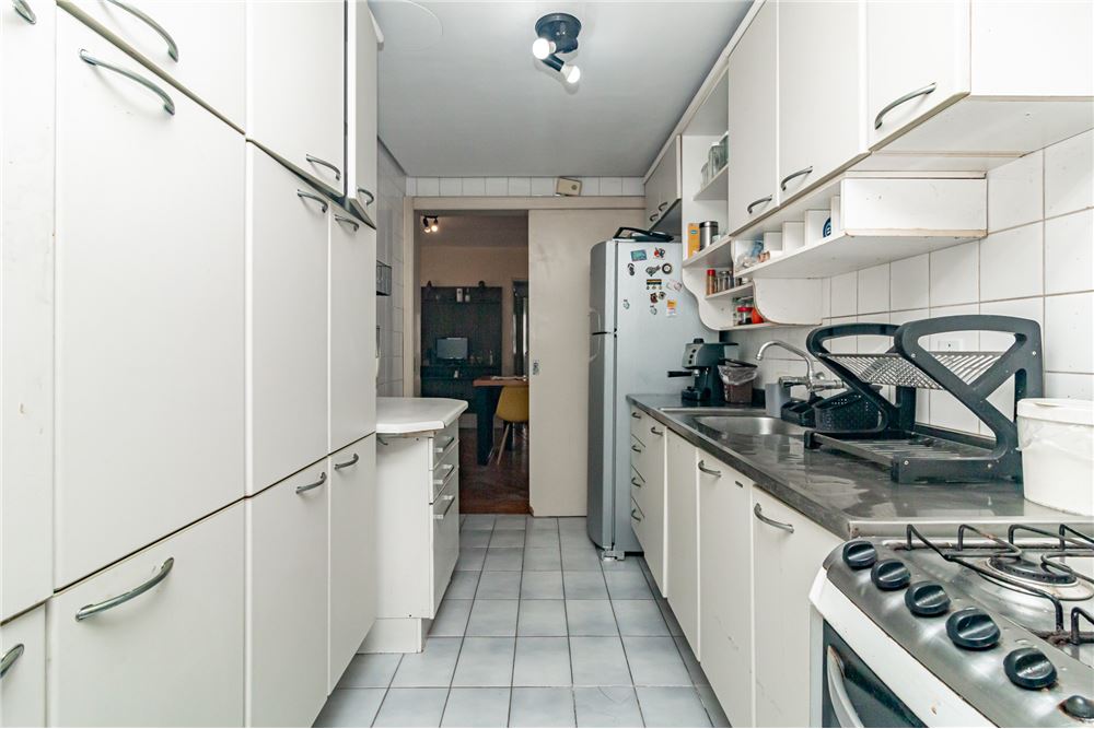 Apartamento à venda com 2 quartos, 236m² - Foto 17