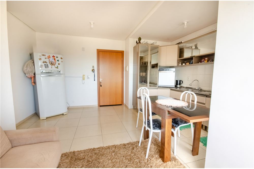 Apartamento à venda com 2 quartos, 69m² - Foto 5