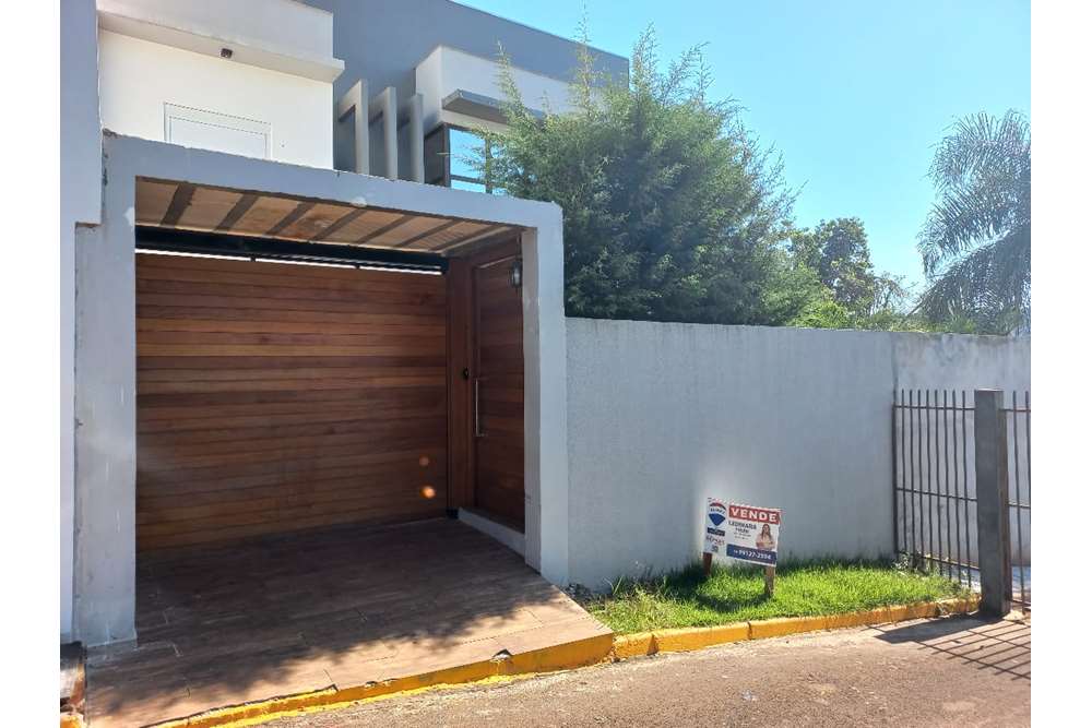 Casa à venda com 3 quartos, 204m² - Foto 3