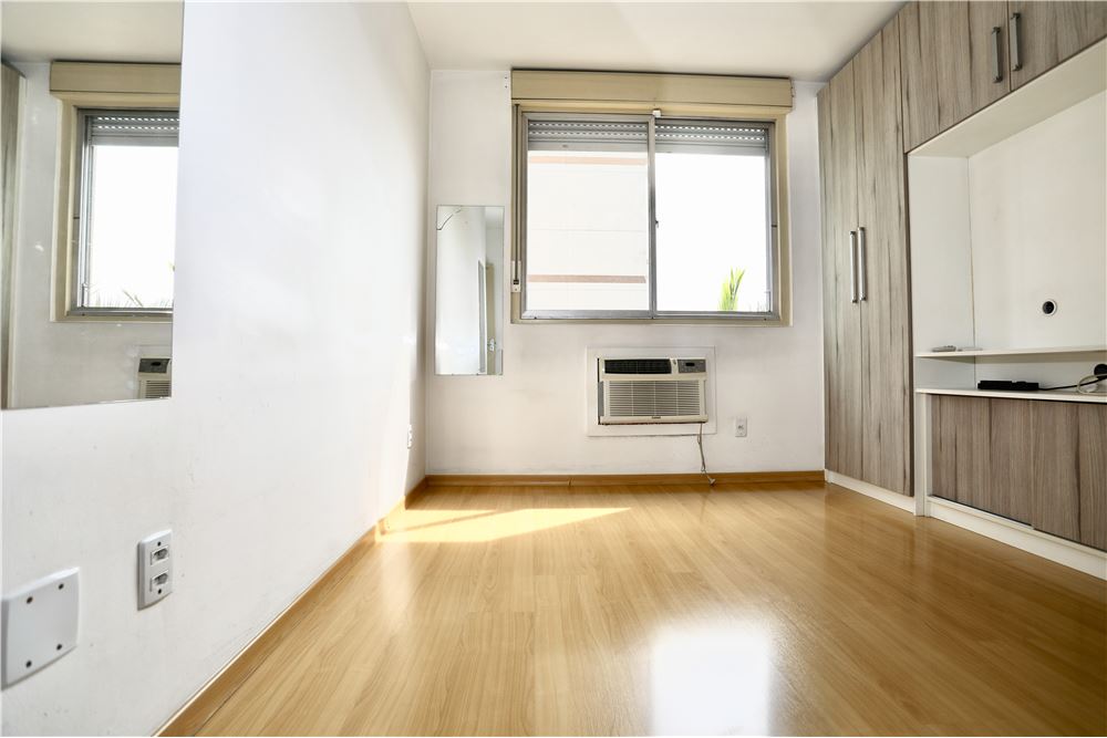 Apartamento à venda com 2 quartos, 60m² - Foto 17