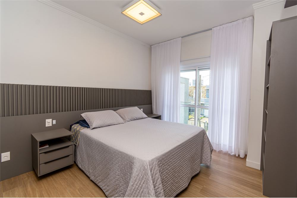 Casa à venda com 3 quartos, 208m² - Foto 22