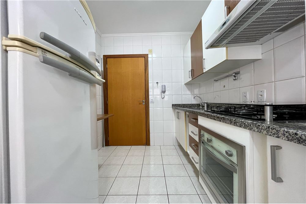 Apartamento à venda com 3 quartos, 73m² - Foto 11