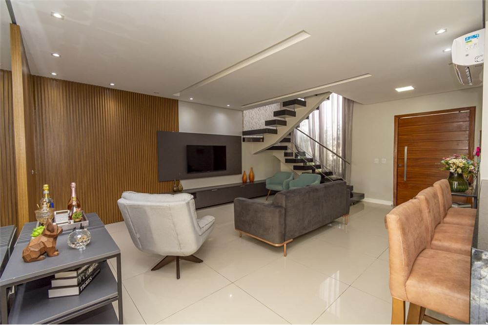 Casa à venda com 3 quartos, 235m² - Foto 10