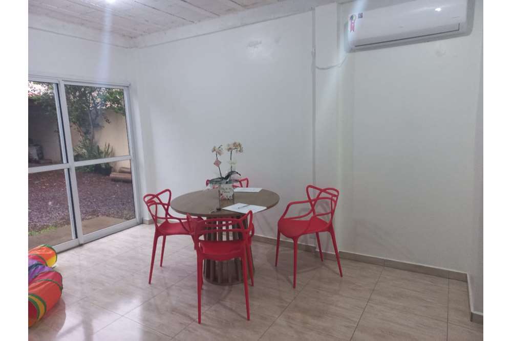 Casa à venda com 4 quartos, 146m² - Foto 12