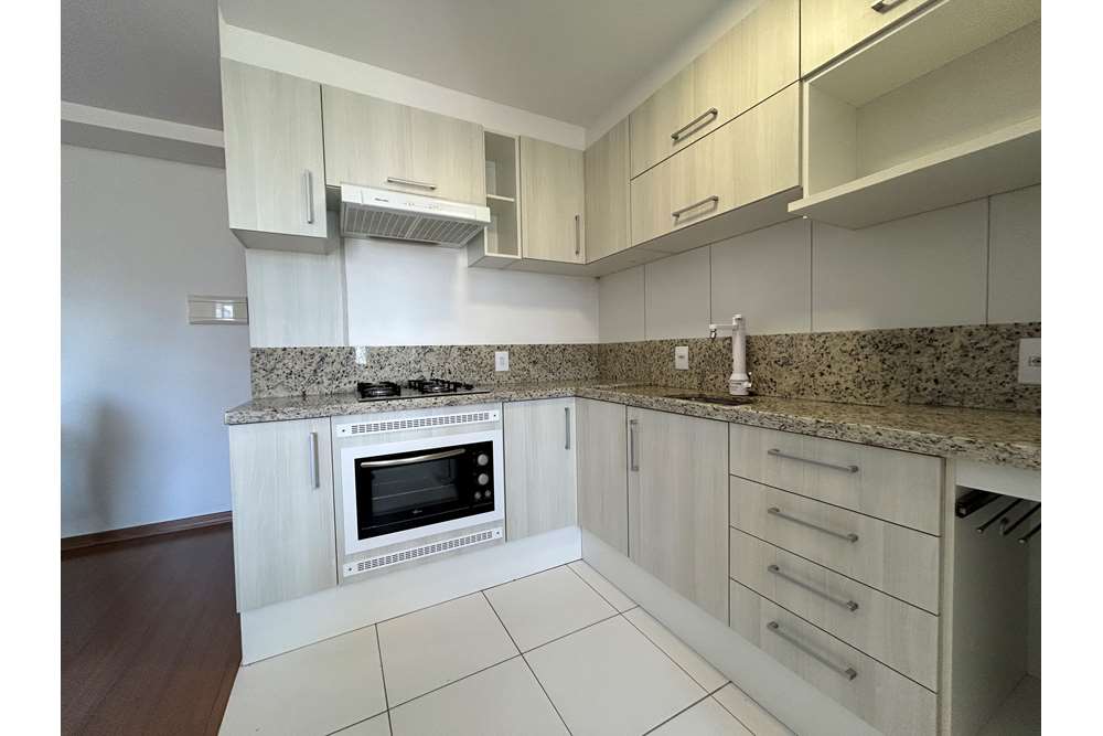 Apartamento à venda com 2 quartos, 68m² - Foto 5