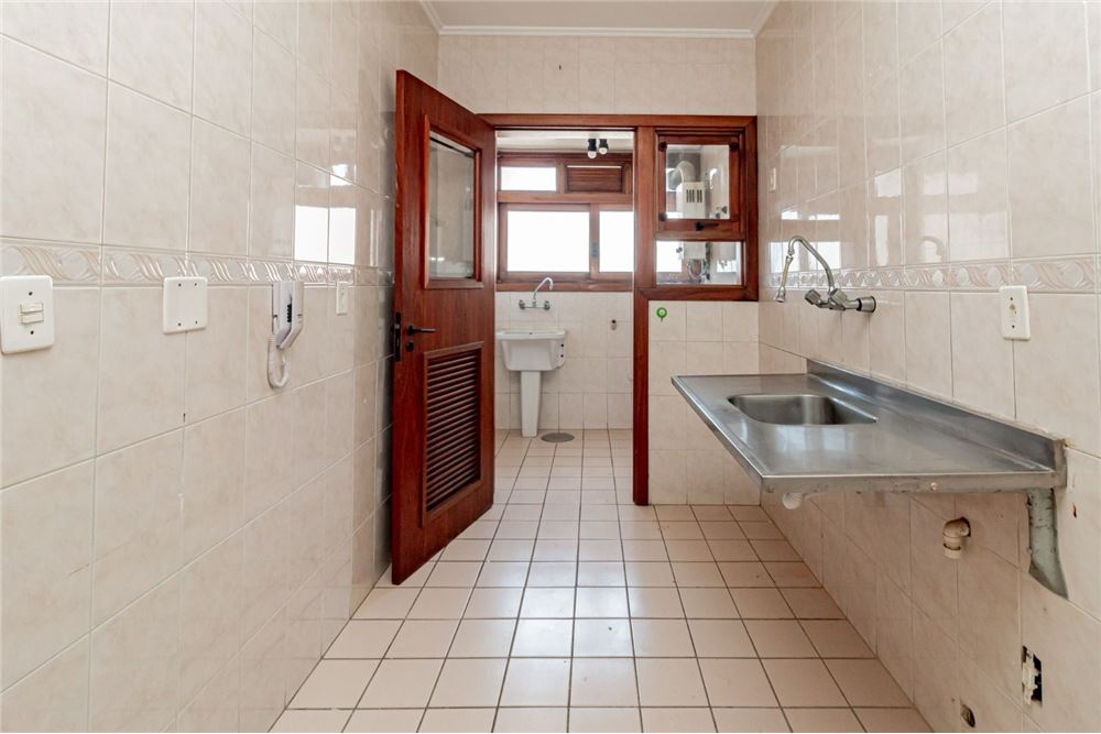 Apartamento à venda com 2 quartos, 95m² - Foto 11