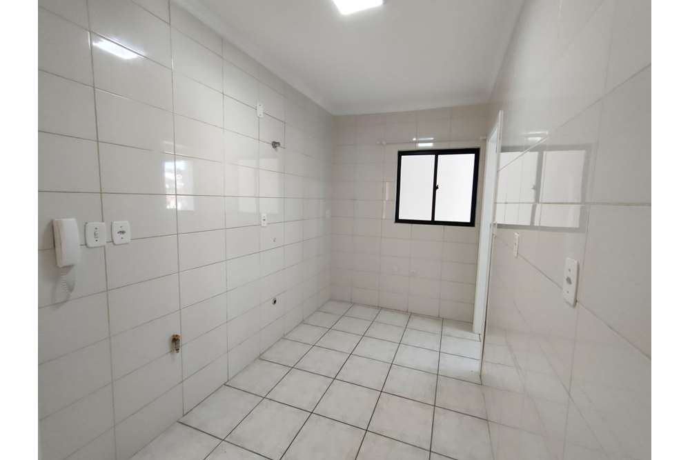 Apartamento para alugar com 2 quartos, 115m² - Foto 4