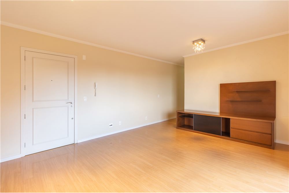 Apartamento à venda com 2 quartos, 120m² - Foto 3