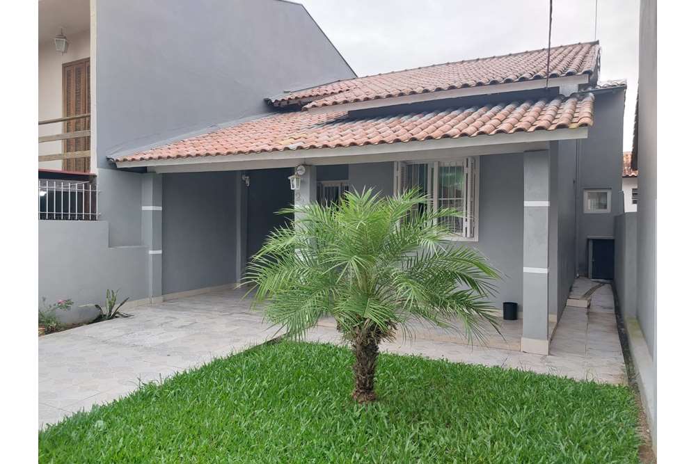 Casa à venda com 3 quartos, 80m² - Foto 1