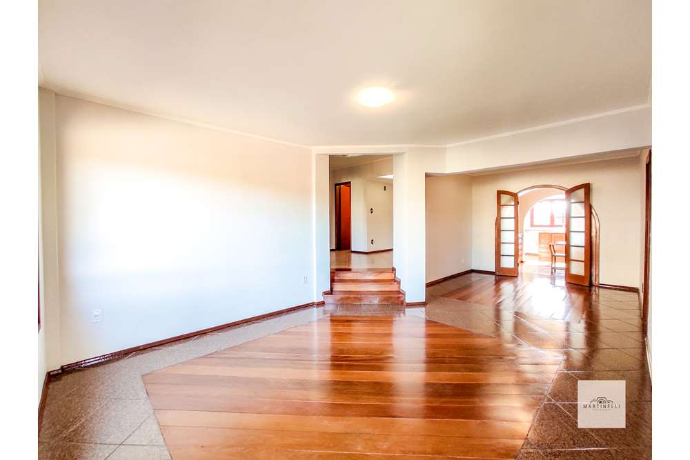 Apartamento à venda com 3 quartos, 200m² - Foto 3